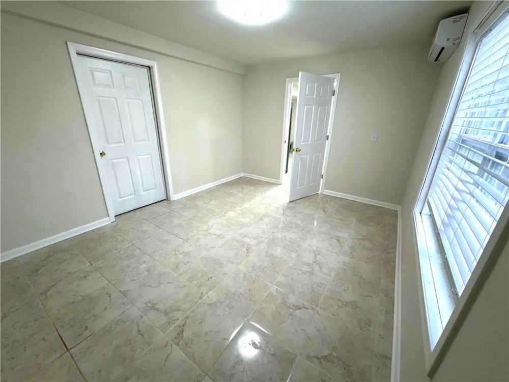 2128 CUMBERLAND CREEK Marietta, GA 30008