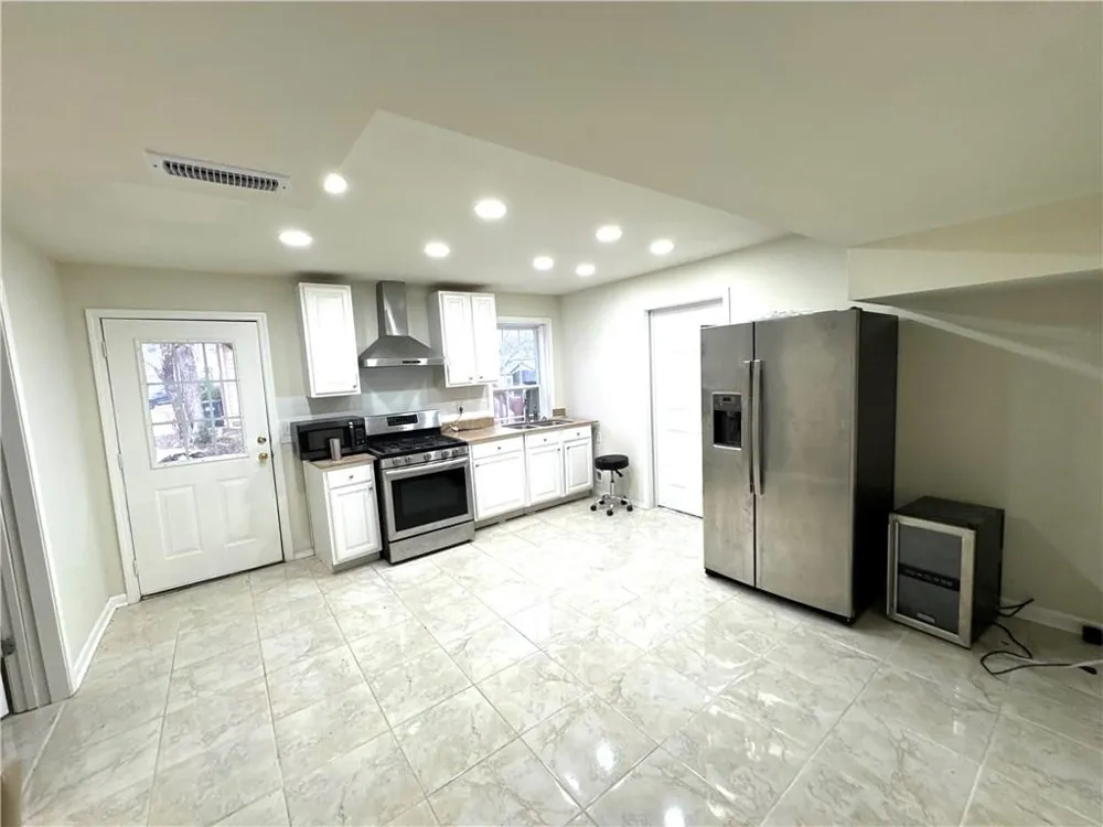 2128 CUMBERLAND CREEK Marietta, GA 30008