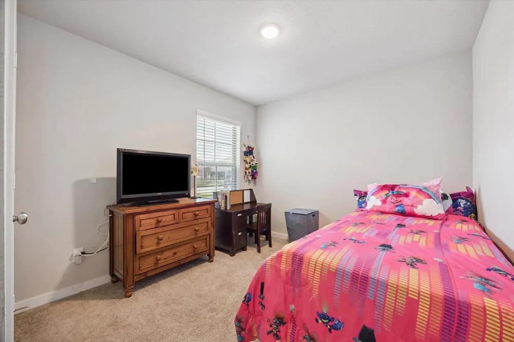 2493 Clydesdale Lane Alvin, TX 77511