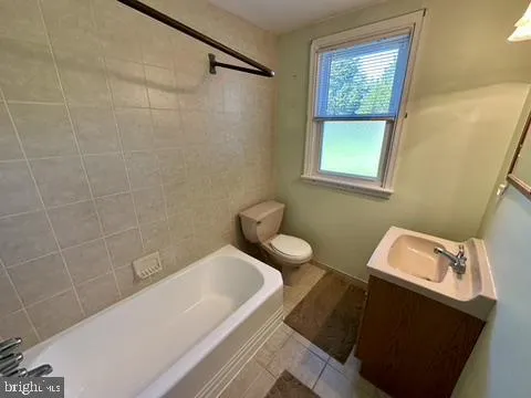 1111 WELSH ROAD Philadelphia, PA 19115