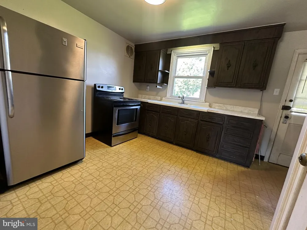 1111 WELSH ROAD Philadelphia, PA 19115