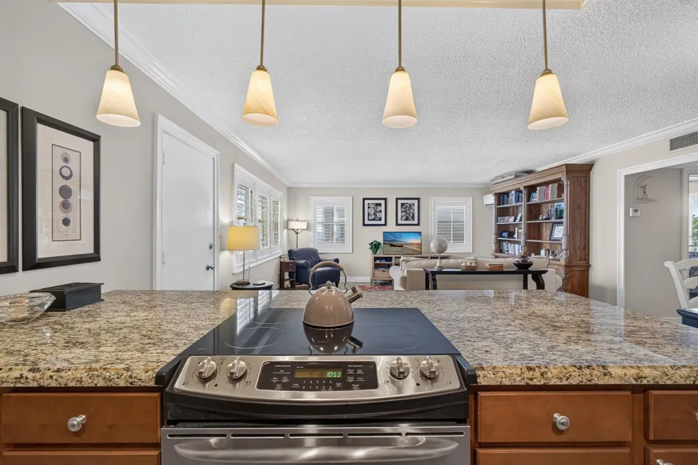 3600 Ocean Drive #324 Riviera Beach, FL 33404