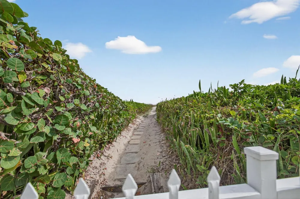 3600 Ocean Drive #324 Riviera Beach, FL 33404