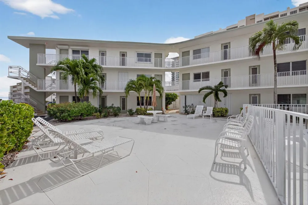 3600 Ocean Drive #324 Riviera Beach, FL 33404