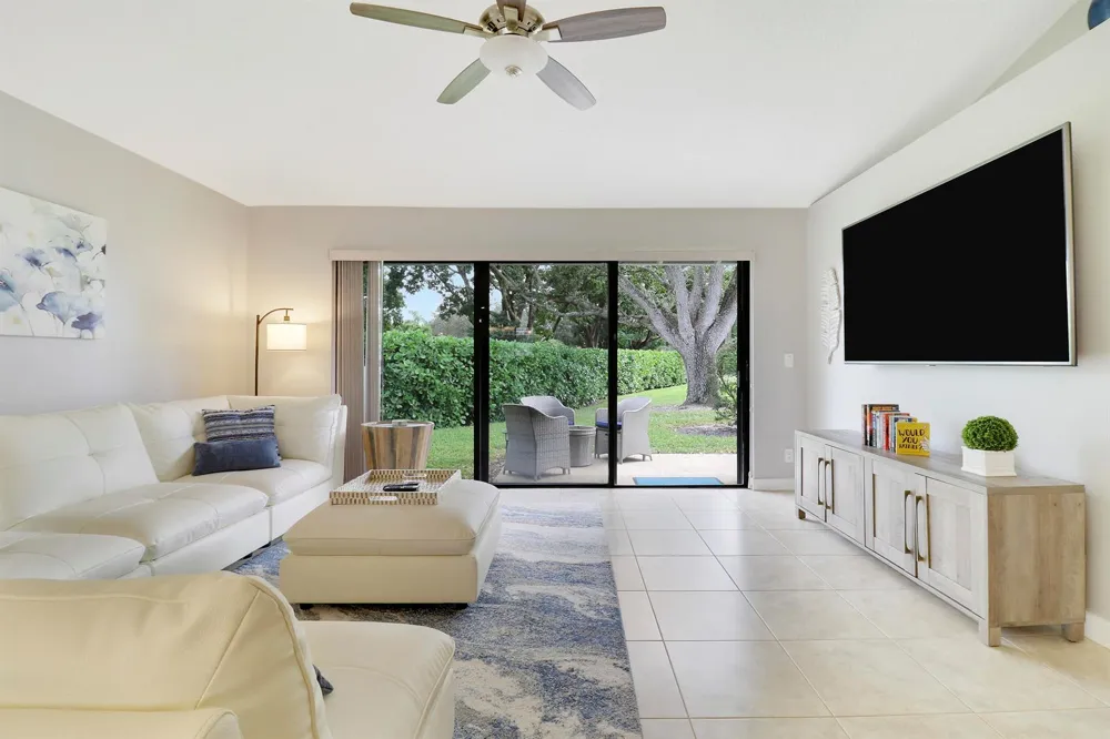 109 CLUB DRIVE Palm Beach Gardens, FL 33418
