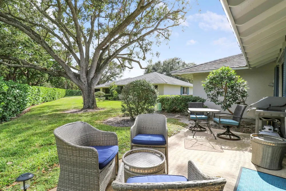 109 CLUB DRIVE Palm Beach Gardens, FL 33418