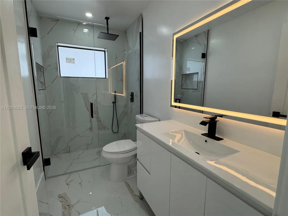 2251 NW 193rd Ter Miami Gardens, FL 33056