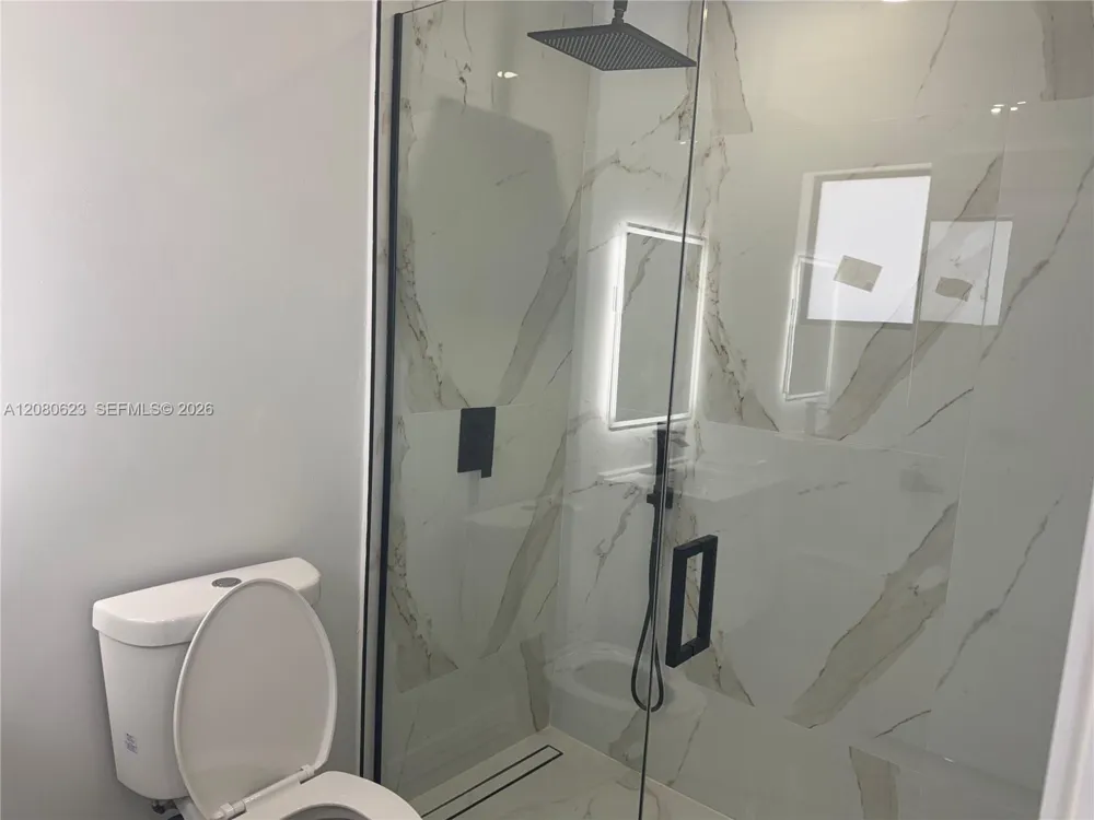 2251 NW 193rd Ter Miami Gardens, FL 33056