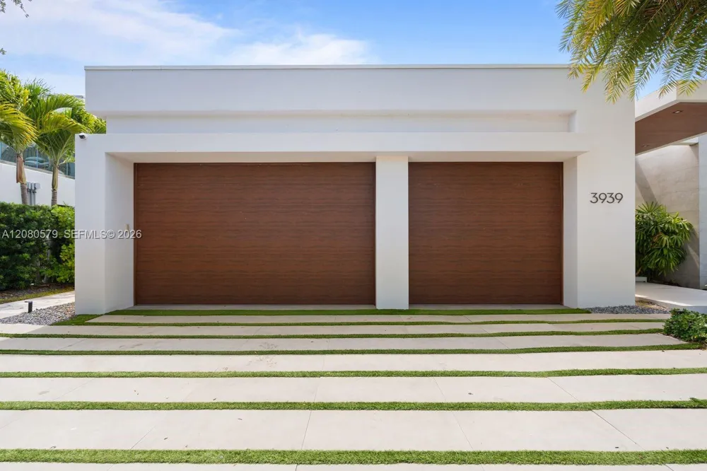 3939 Country Club Ln Fort Lauderdale, FL 33308