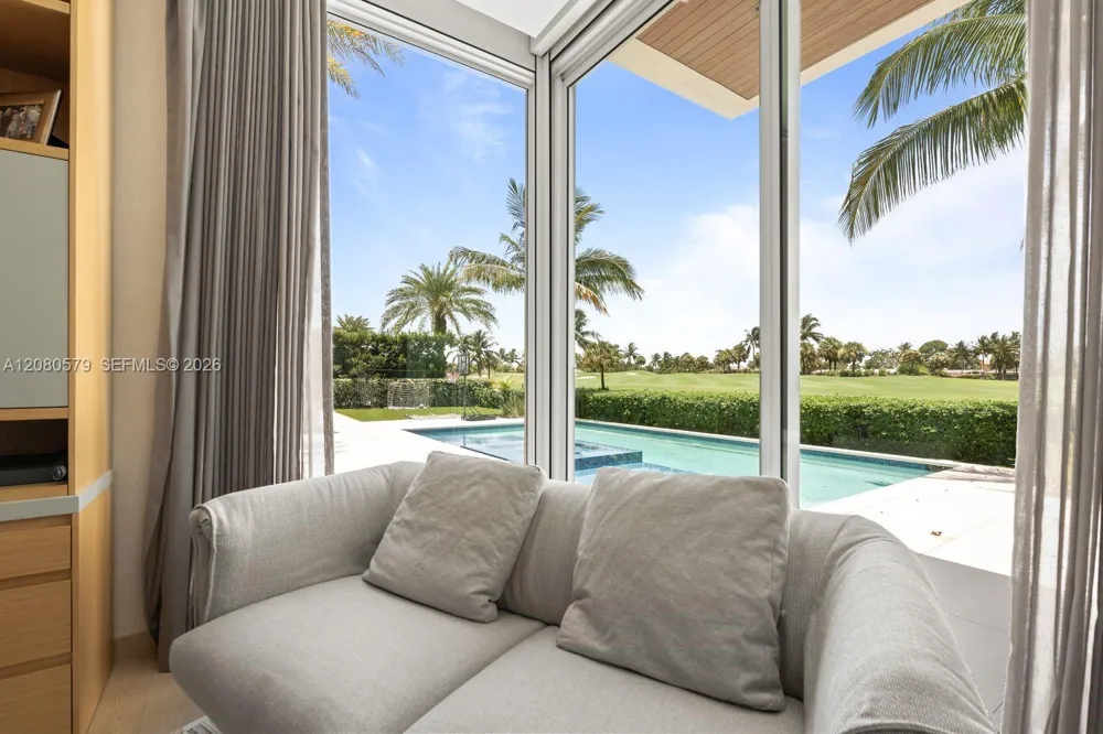 3939 Country Club Ln Fort Lauderdale, FL 33308