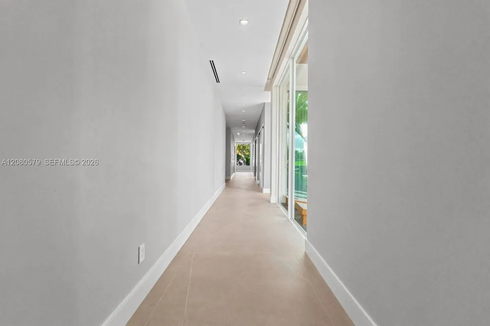 3939 Country Club Ln Fort Lauderdale, FL 33308