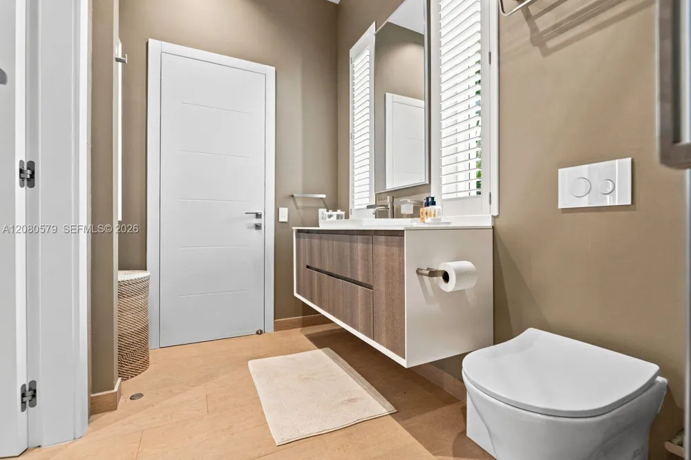 3939 Country Club Ln Fort Lauderdale, FL 33308