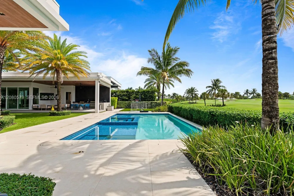 3939 Country Club Ln Fort Lauderdale, FL 33308