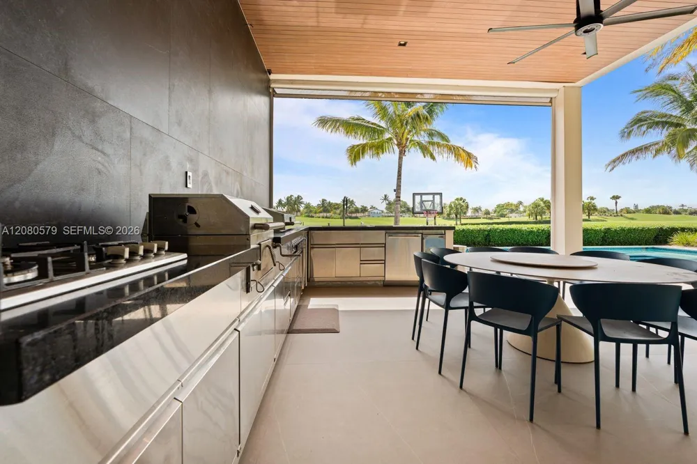 3939 Country Club Ln Fort Lauderdale, FL 33308