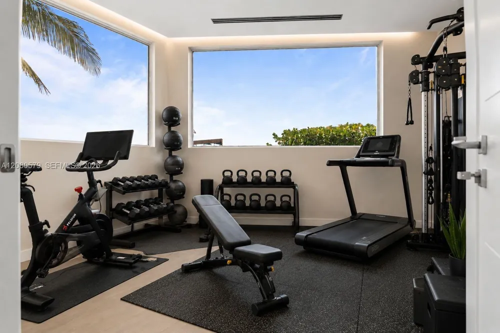 3939 Country Club Ln Fort Lauderdale, FL 33308