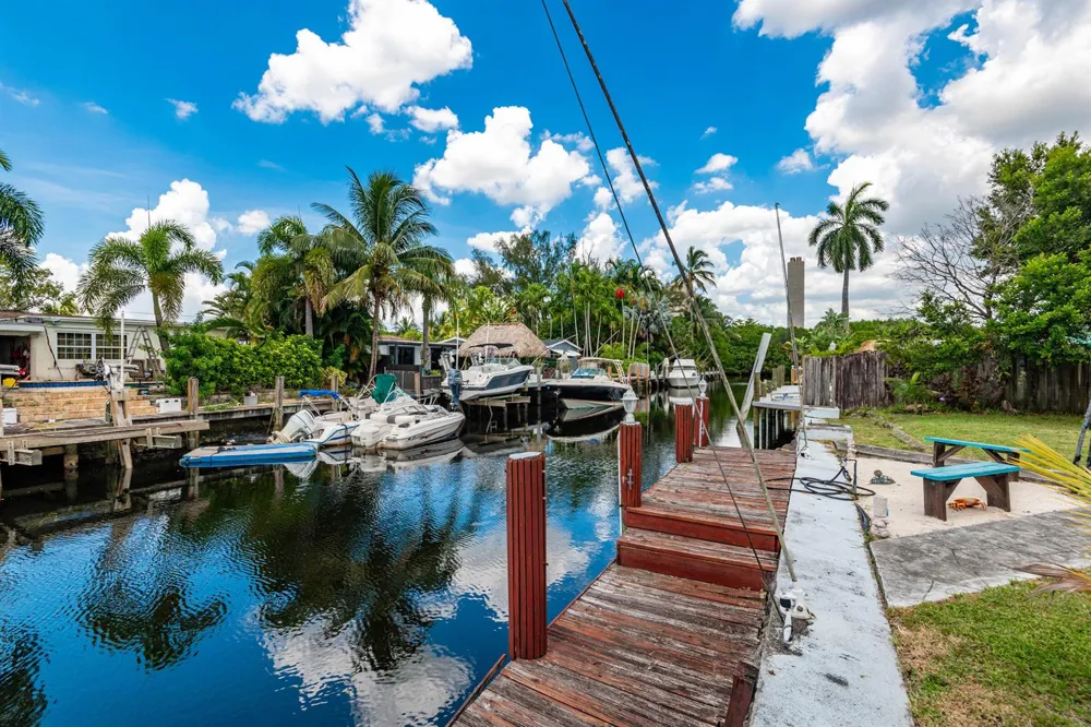 4521 SW 42ND TERRACE Dania Beach, FL 33314