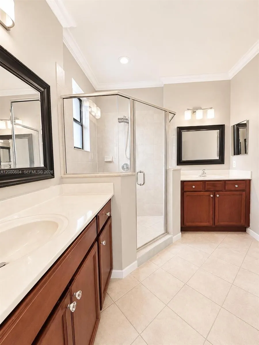 16320 SW 71st Ter #16320 Miami, FL 33193