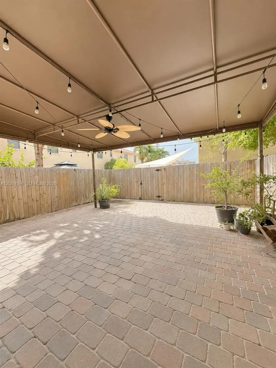 16320 SW 71st Ter #16320 Miami, FL 33193