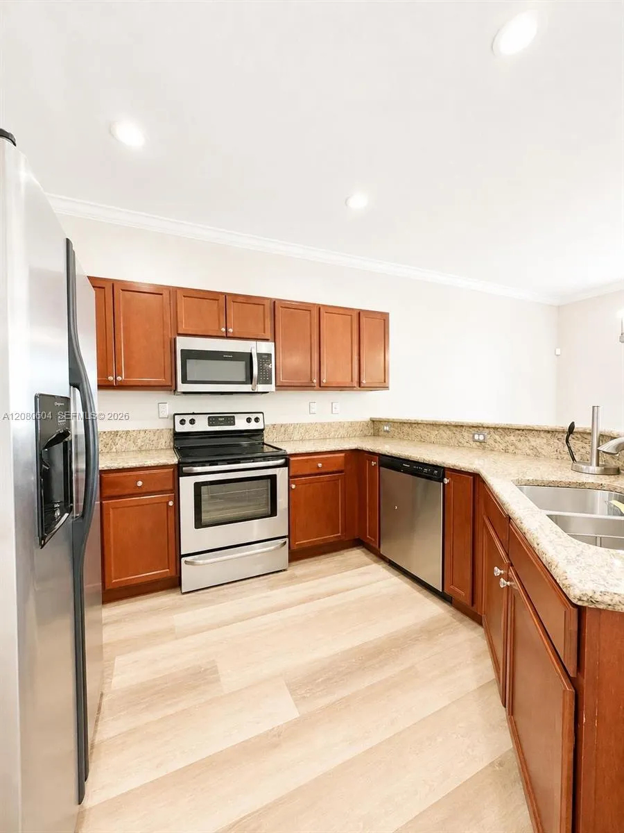 16320 SW 71st Ter #16320 Miami, FL 33193