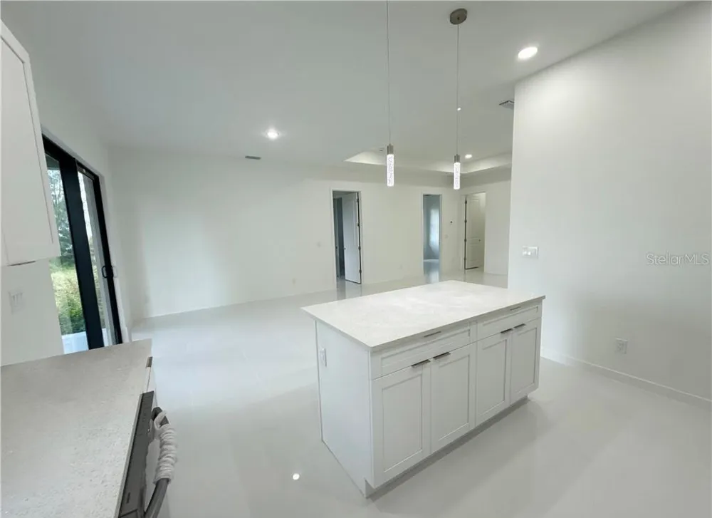 4322 KISMET PARKWAY W Cape Coral, FL 33993