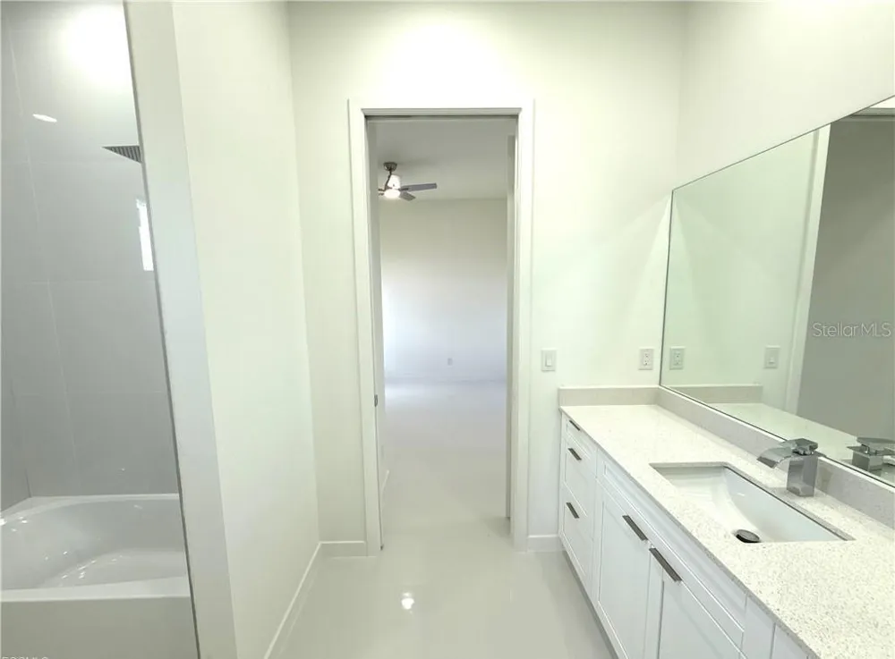 4322 KISMET PARKWAY W Cape Coral, FL 33993