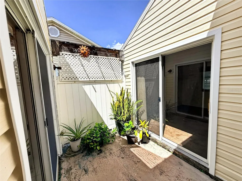 3886 40TH AVENUE W Bradenton, FL 34205