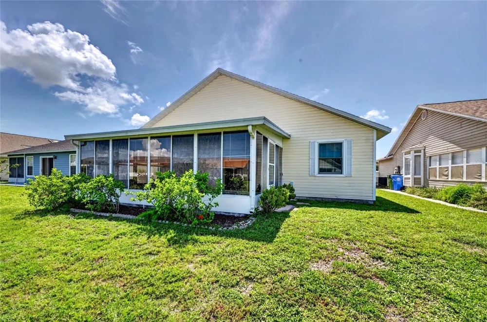 3886 40TH AVENUE W Bradenton, FL 34205