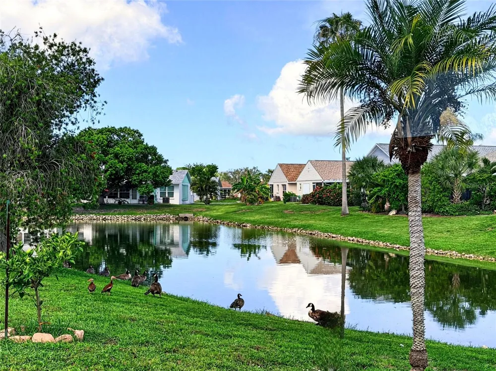 3886 40TH AVENUE W Bradenton, FL 34205