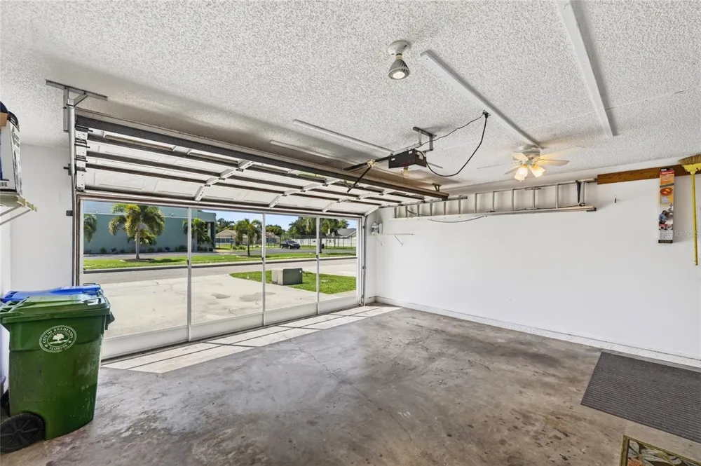 3886 40TH AVENUE W Bradenton, FL 34205