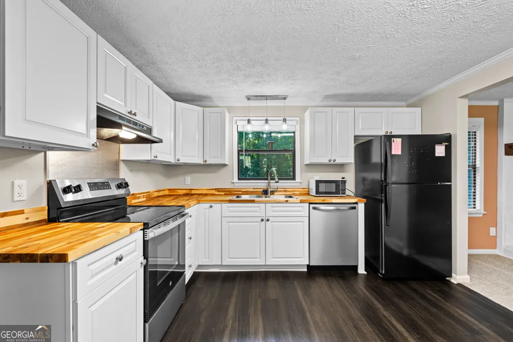 147 Lincoln ST Hogansville, GA 30230