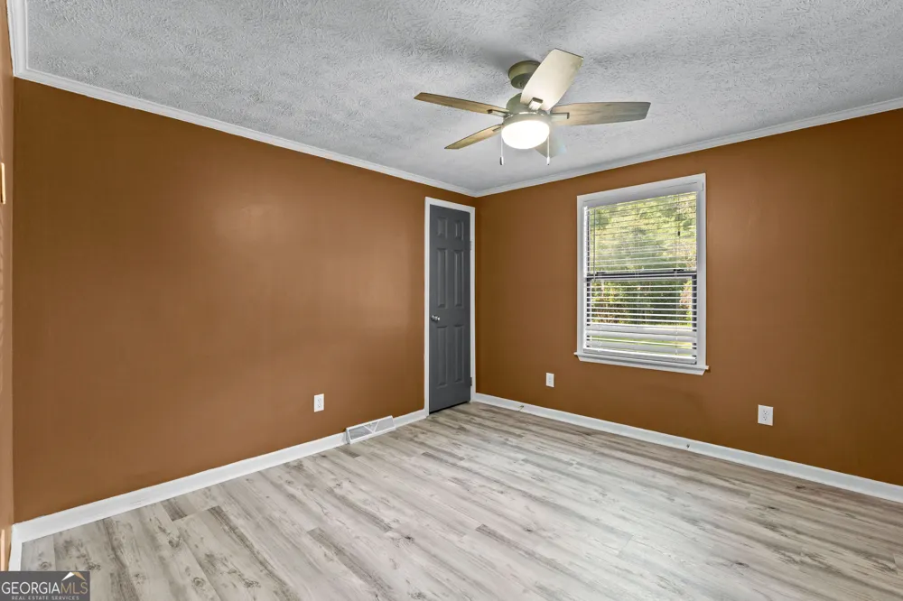147 Lincoln ST Hogansville, GA 30230