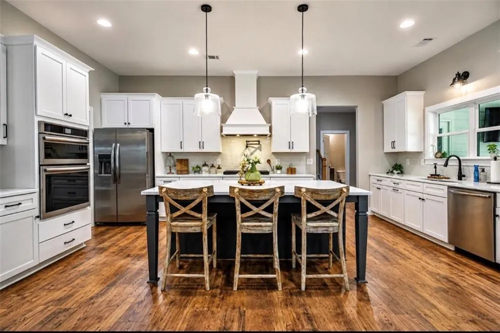 16 Stratford Way Kingston, GA 30145