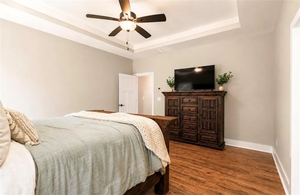 16 Stratford Way Kingston, GA 30145