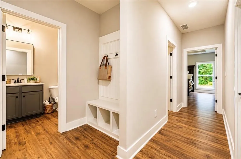 16 Stratford Way Kingston, GA 30145