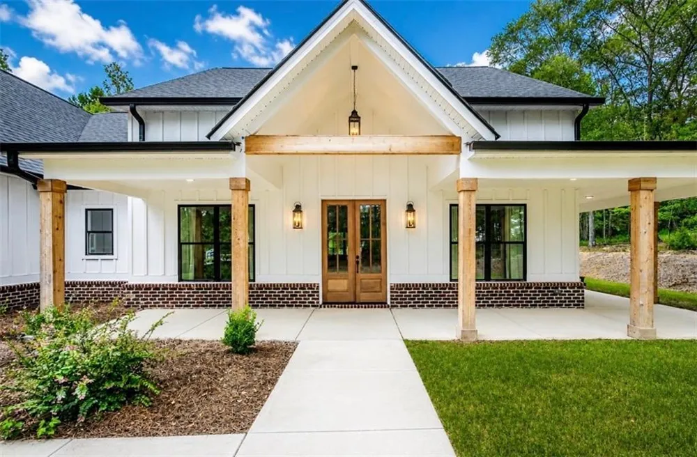 16 Stratford Way Kingston, GA 30145