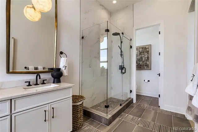 6272 Killarney Street Aurora, CO 80019