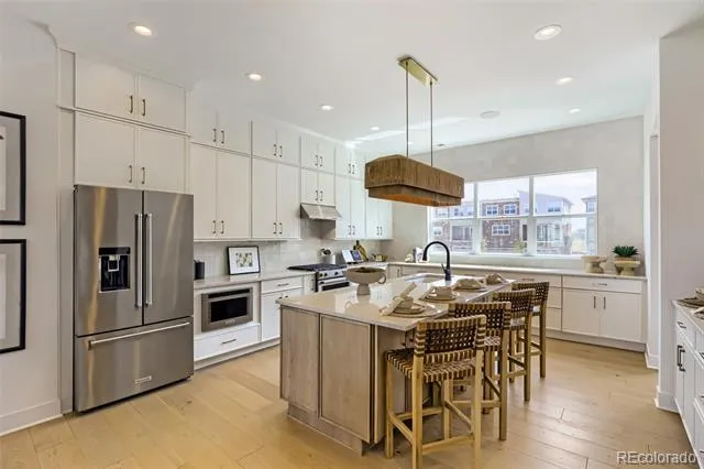 6272 Killarney Street Aurora, CO 80019
