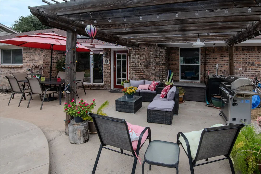 4128 Longleaf Lane Fort Worth, TX 76137