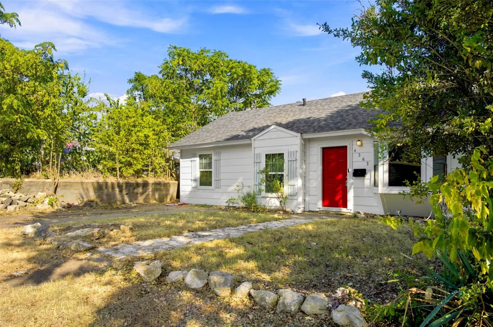 4363 Lisbon Street Fort Worth, TX 76107