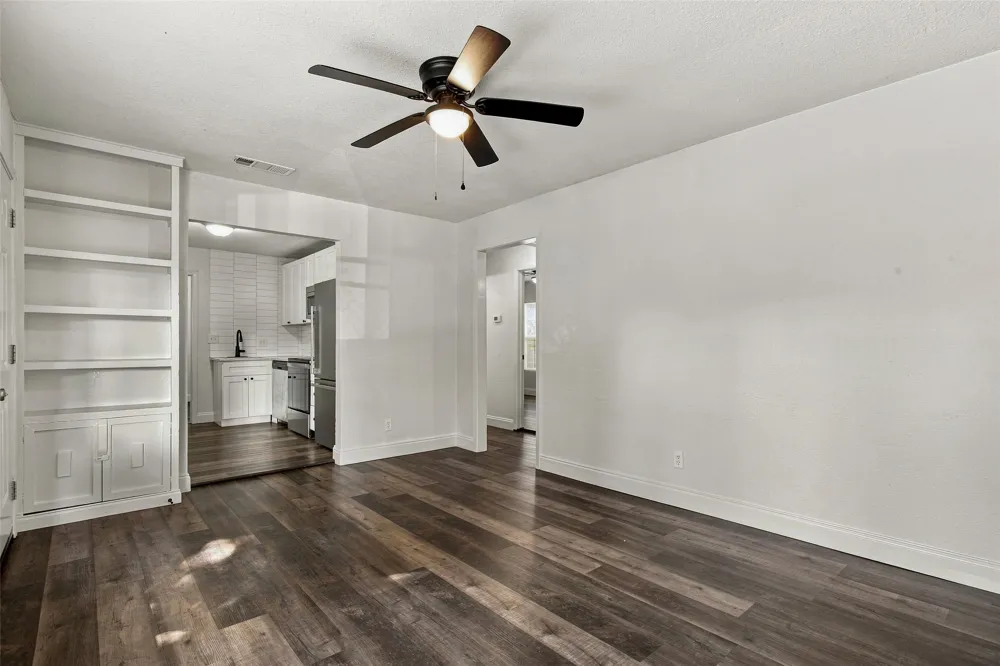 4363 Lisbon Street Fort Worth, TX 76107