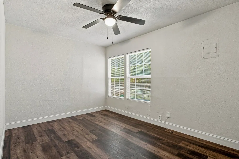 4363 Lisbon Street Fort Worth, TX 76107