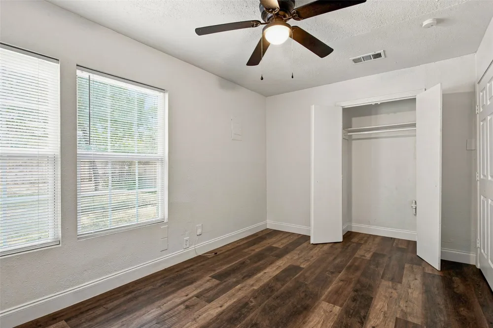 4363 Lisbon Street Fort Worth, TX 76107