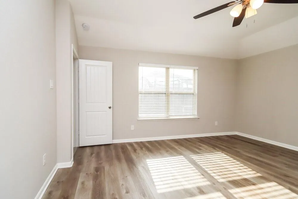 8419 Ideal Drive Rosharon, TX 77583