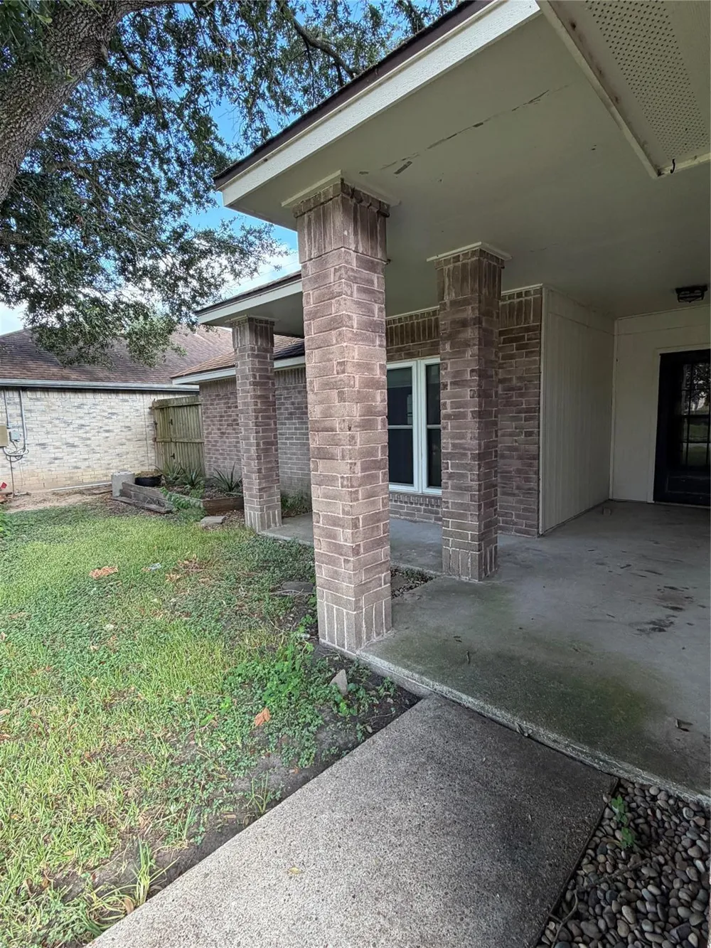2118 Aberdeen Drive League City, TX 77573