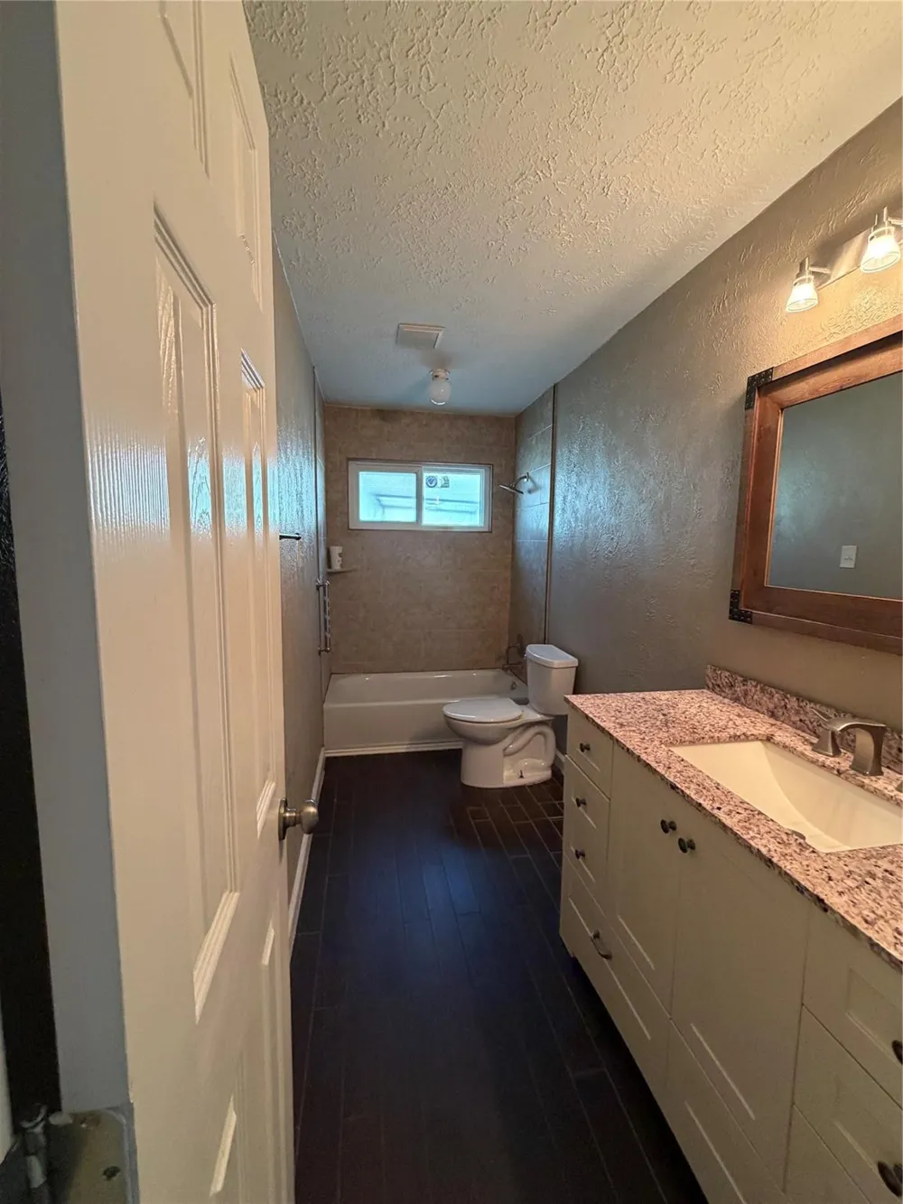 2118 Aberdeen Drive League City, TX 77573
