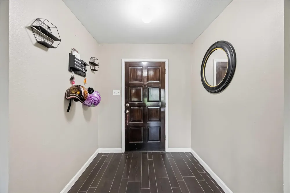 2118 Aberdeen Drive League City, TX 77573