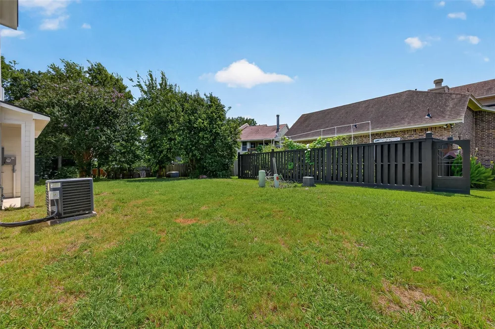115 Capetown Lane Conroe, TX 77356