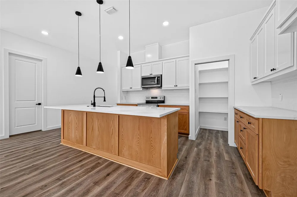 115 Capetown Lane Conroe, TX 77356