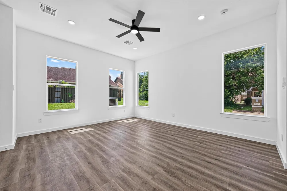 115 Capetown Lane Conroe, TX 77356