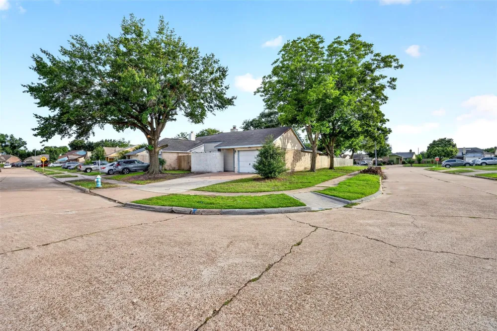 19963 Sutton Falls Drive Cypress, TX 77433